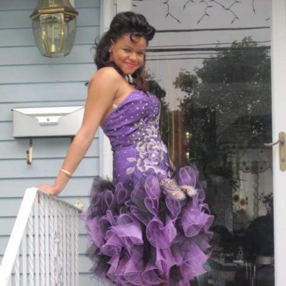 Prom Dress - Picture 3 of 4